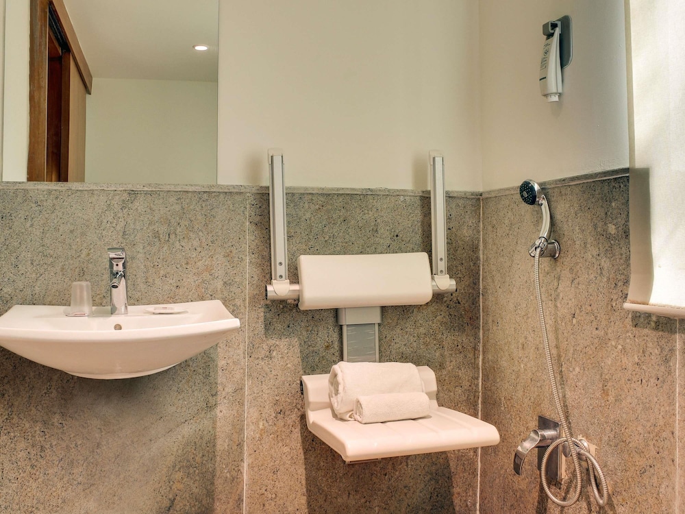 Ibis Mumbai Airport - An Accorhotels Brand 68/69