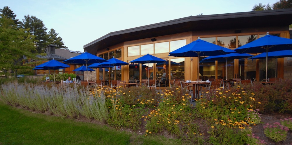 Topnotch Resort Spa 10/79