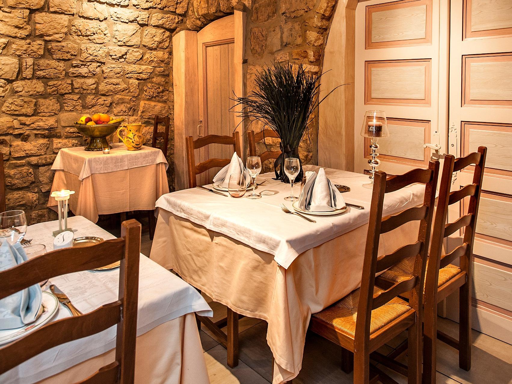 LOGIS HOTEL RESTAURANT FAMILY AND SPA 20/26