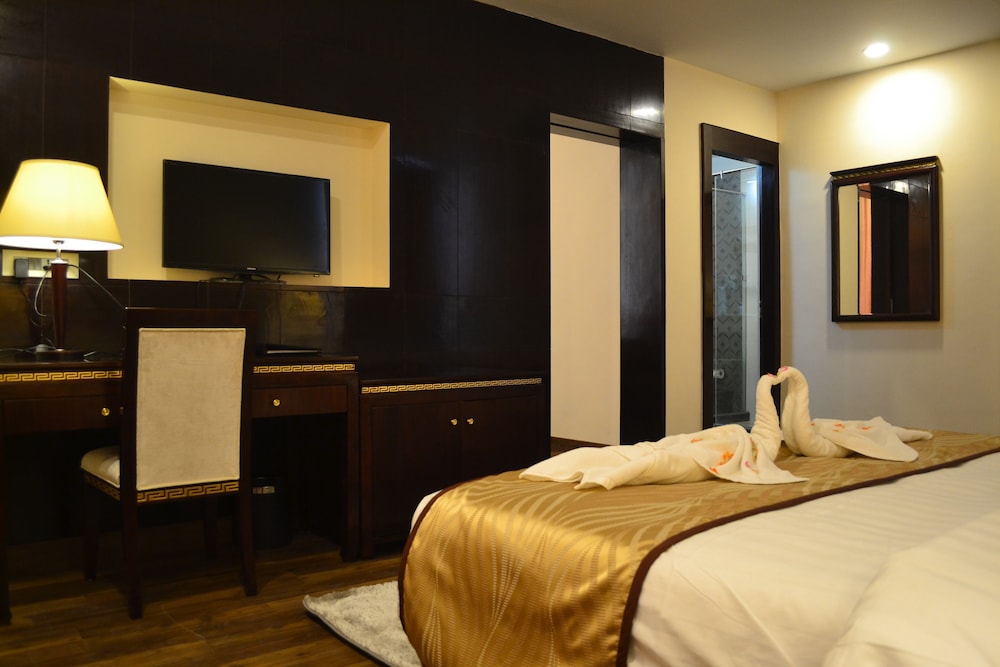 The Legend Hotel 14/29