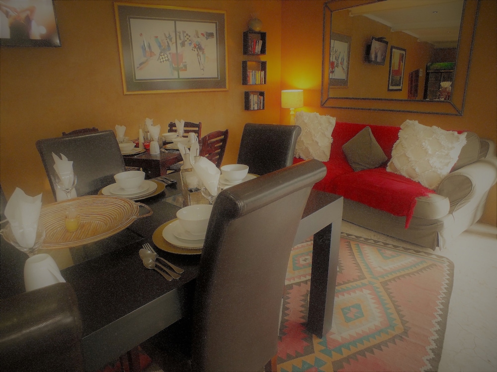 Uzuri Guesthouse 27/47