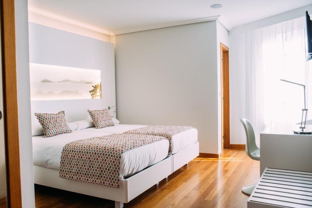 Hotel Lino 6/24