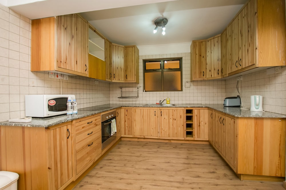 Kate's Apartments 43/80