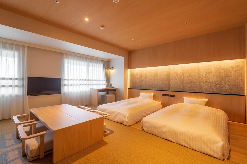 Lime Resort Myoko 6/50