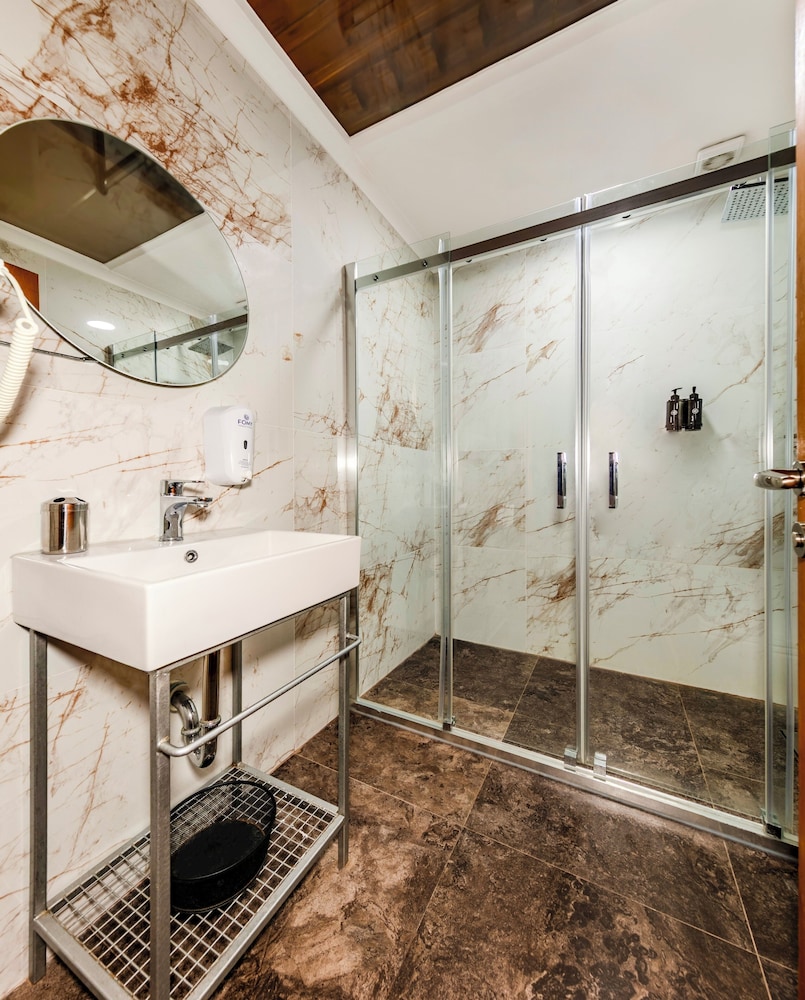 Elmirapera Hotel Spa 49/50