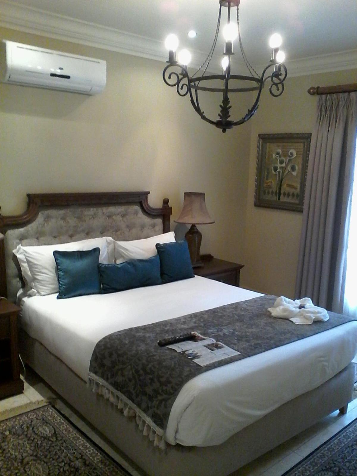 THREE RIVERS LODGE & VILLA ANNA SOPHIA 11/50