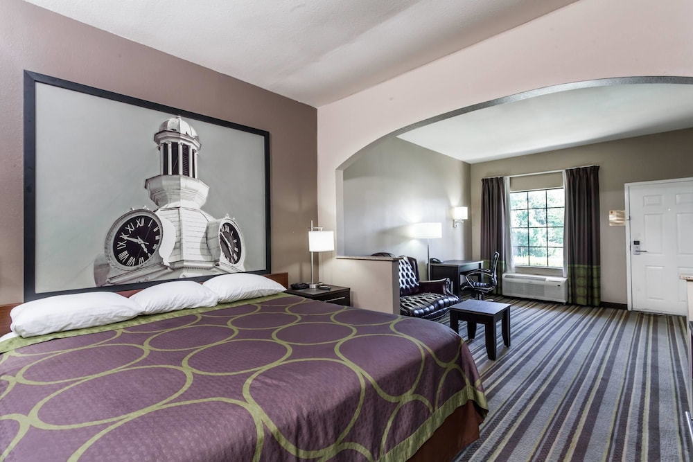 Super 8 by Wyndham Murfreesboro 16/30