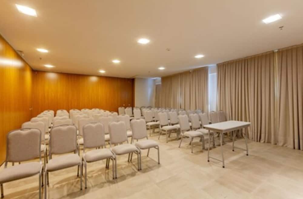 Tri Hotel Executive Brusque 27/33