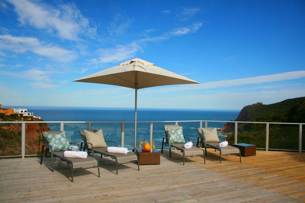 Headlands House Guest Lodge 42/50