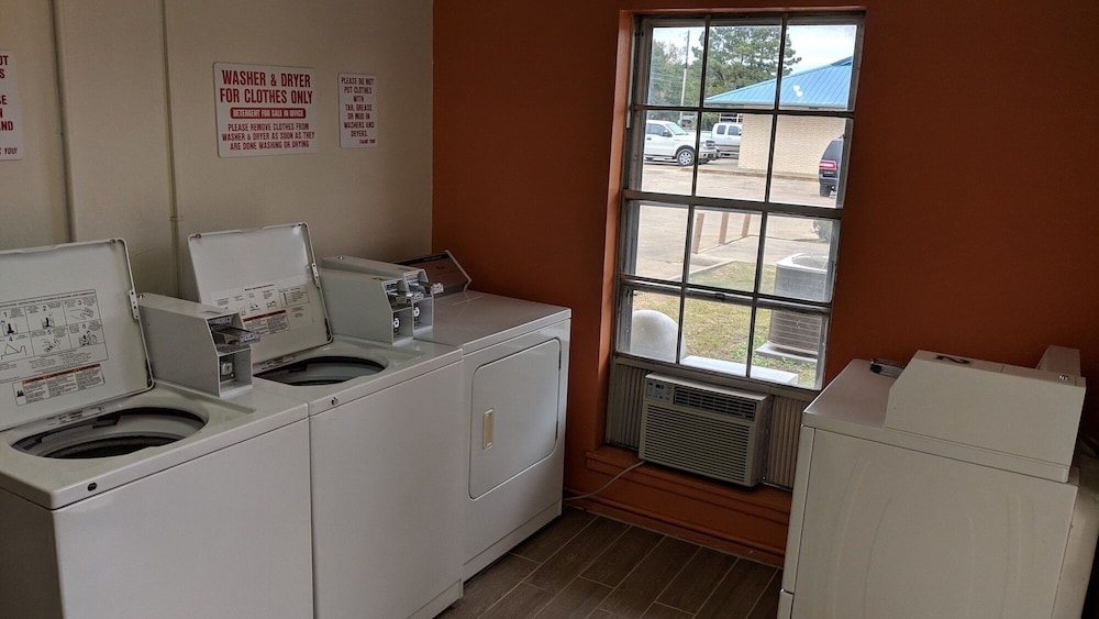 Motel6 New Boston, TX 38/47