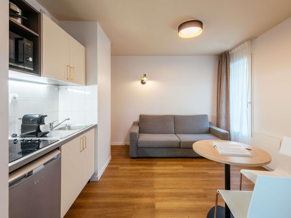 Aparthotel Adagio Access Paris Asnieres 40/49