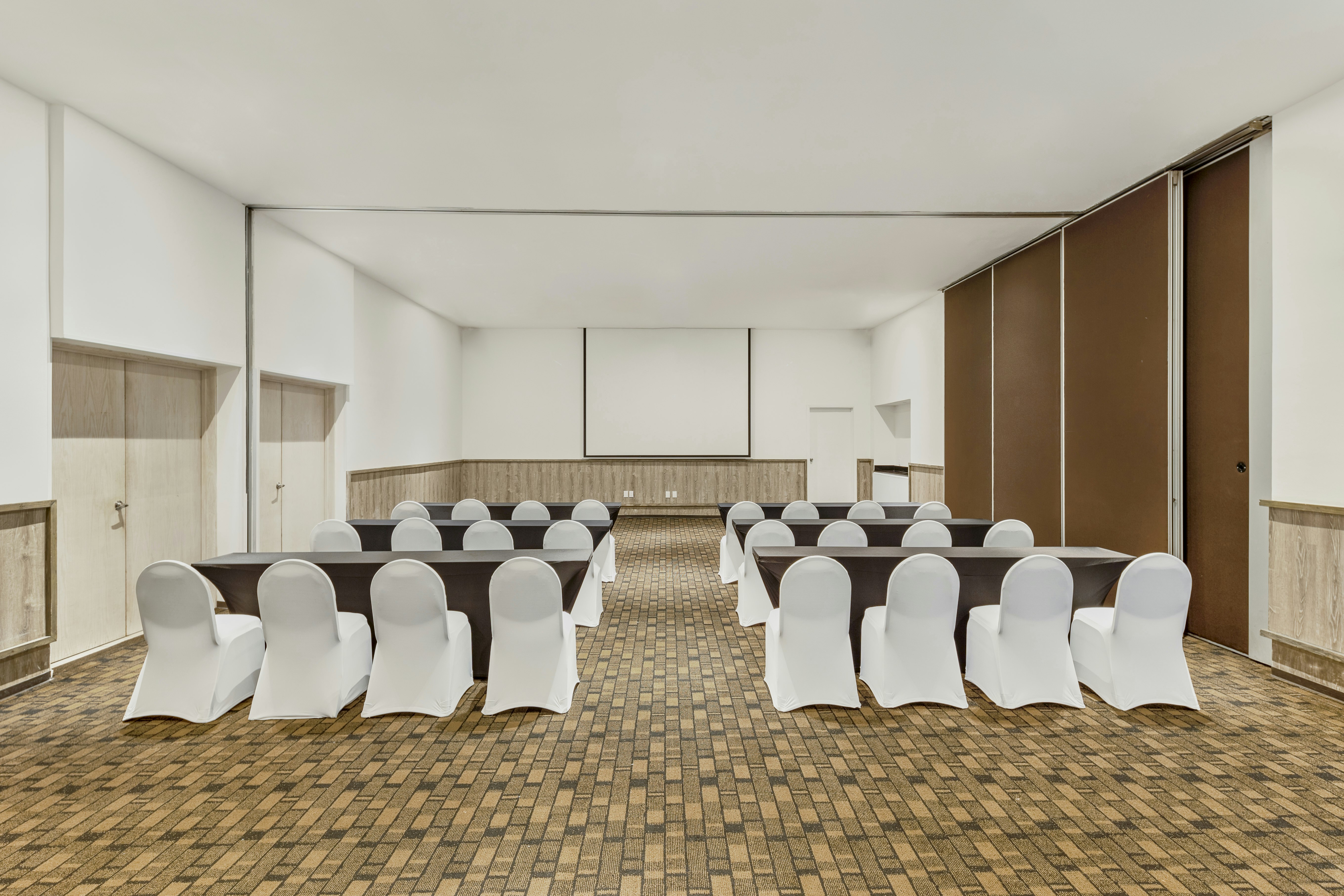 Fiesta Inn Guadalajara Expo 8/12