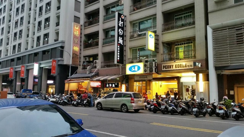 Long Siang Hotel 32/33