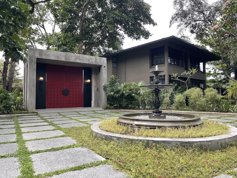 The Henry Resort Dumaguete 31/37