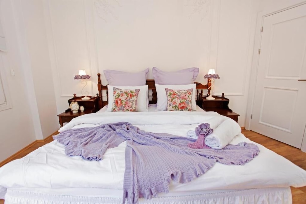 The White Swan Suites Beyoglu 15/74