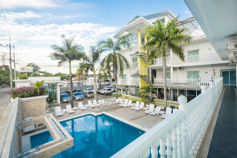Hotel Manantial 5/68