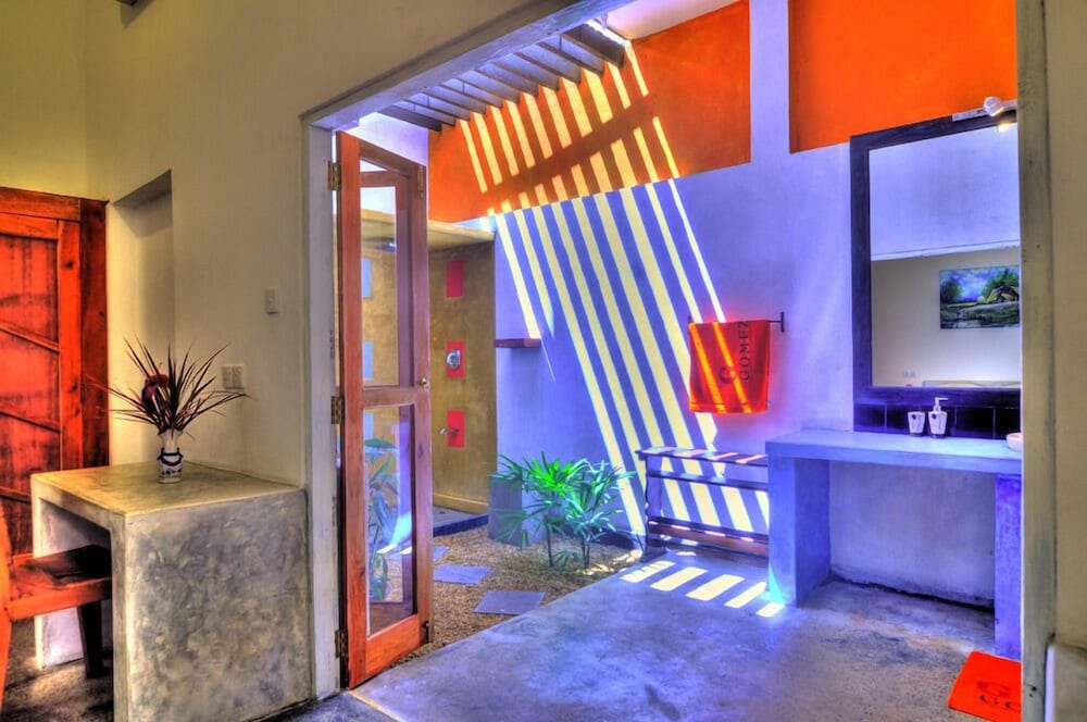 Gomez Place 53/68
