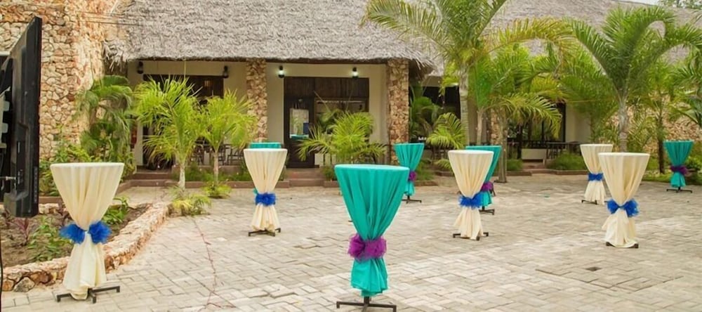 Serene Beach Resort 67/76