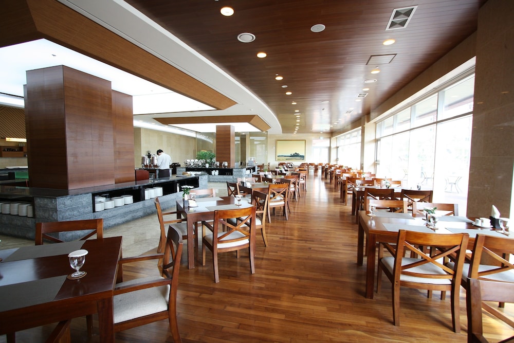 Raon Hotel And Resort 30/45