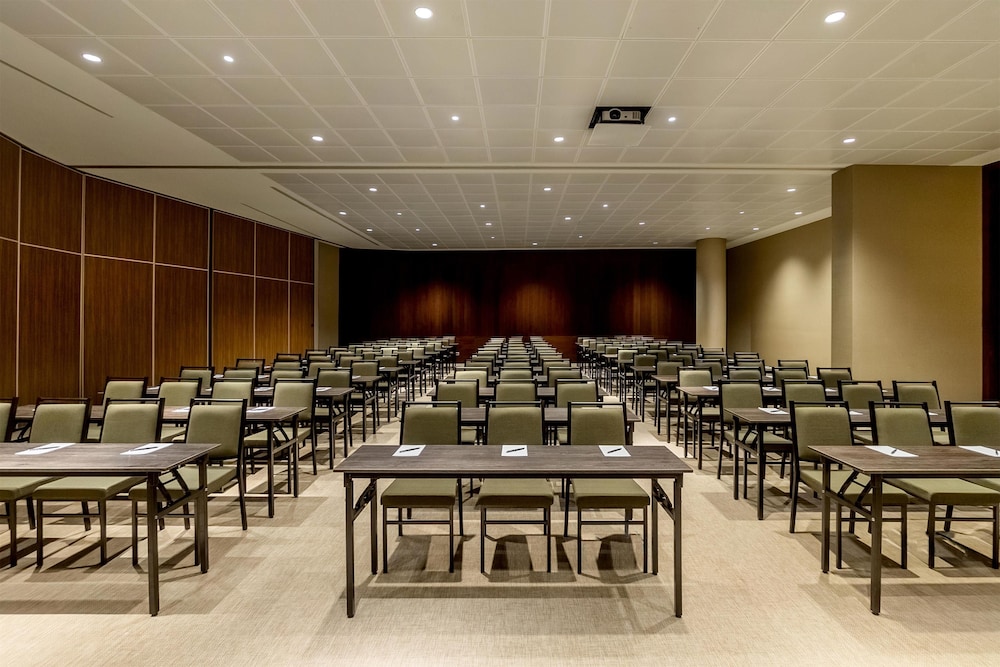 Hyatt Centric San Isidro Lima 65/75
