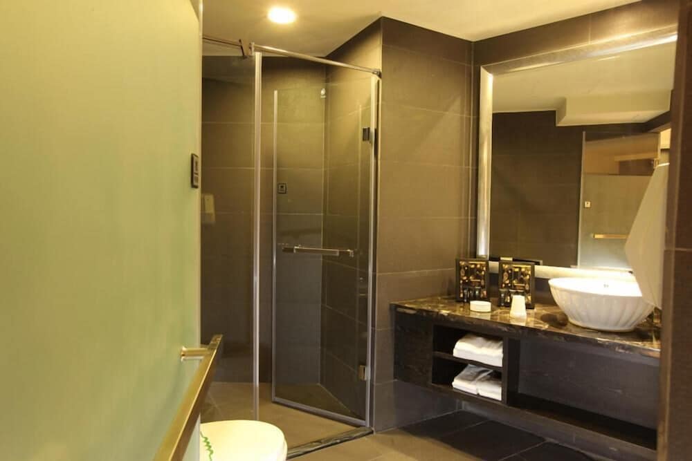 Nest Hotel 38/45