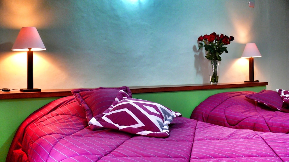 Casa De Las Rosas 32/63