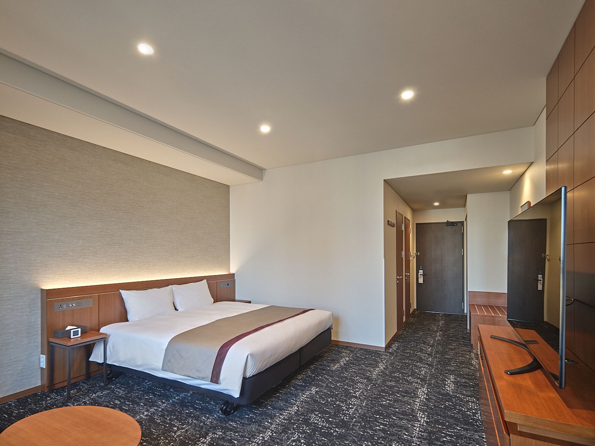 DELUXE, DOUBLE BED