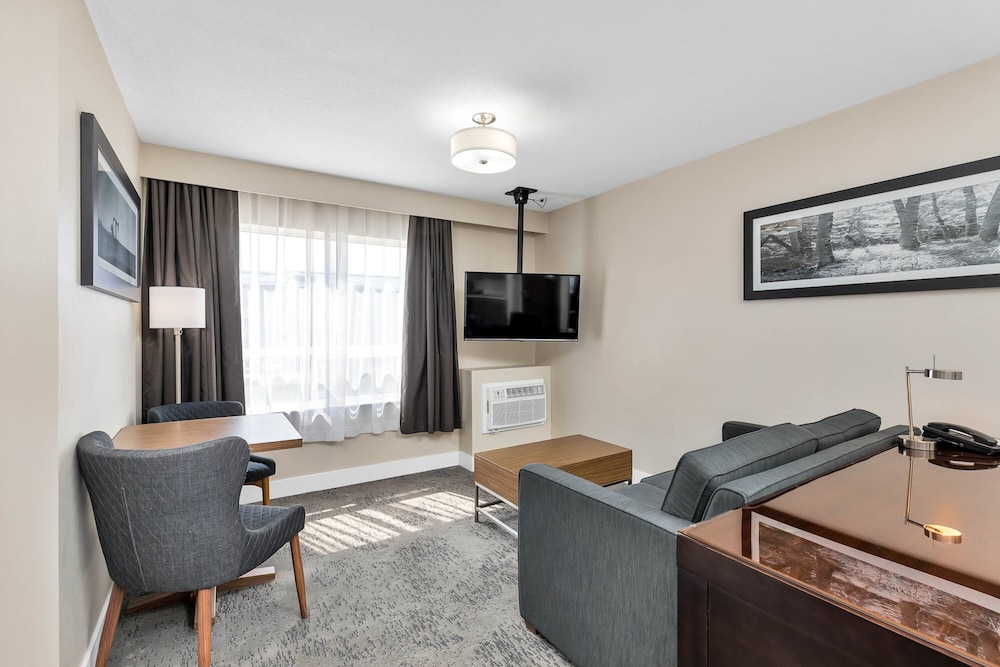 Sandman Hotel Grande Prairie 32/42