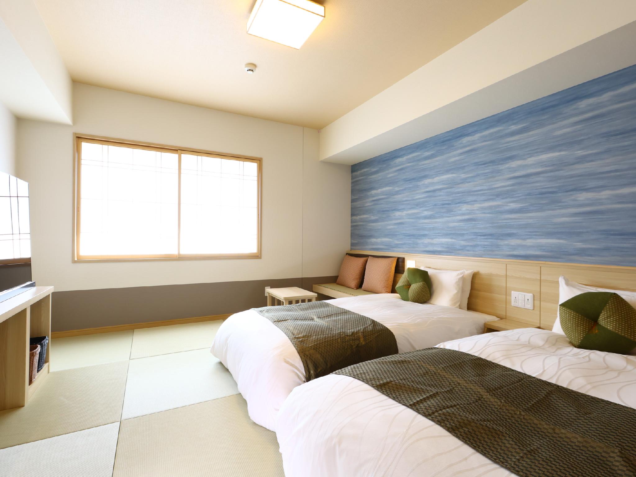 Deluxe, Twin Beds, No Bathroom
