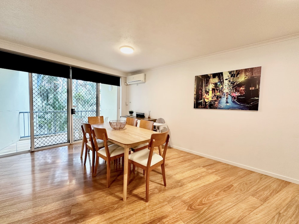 Breakfree Diamond Beach Broadbeach 71/78