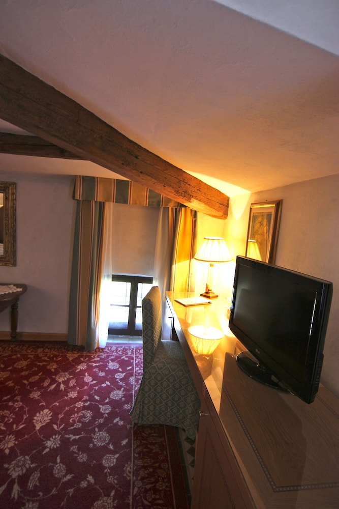 HOTEL VILLA GIONA 57/77