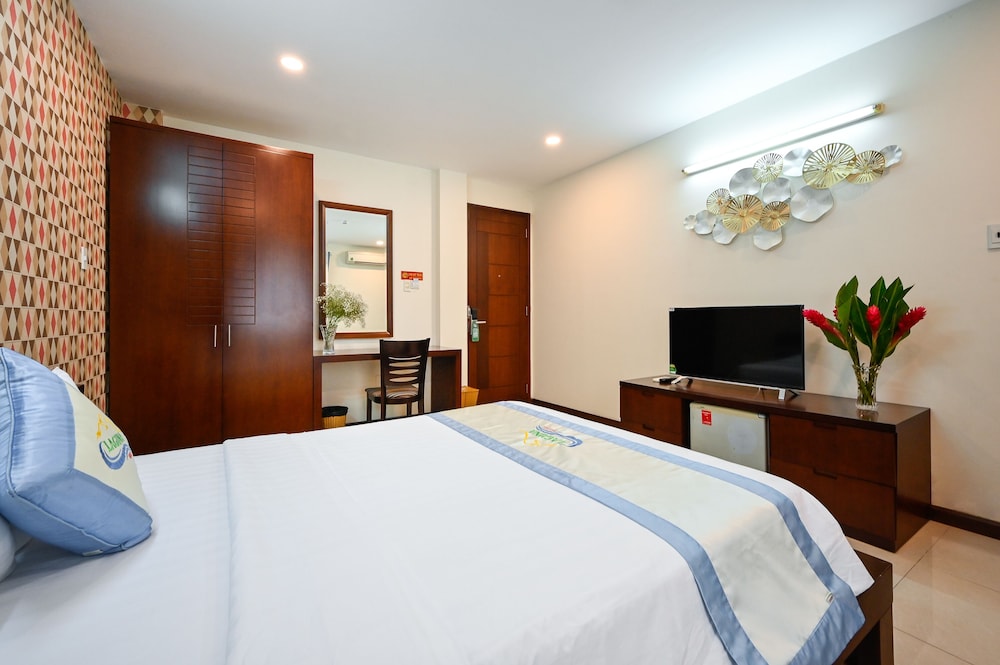 Laguna Hotel 18/41