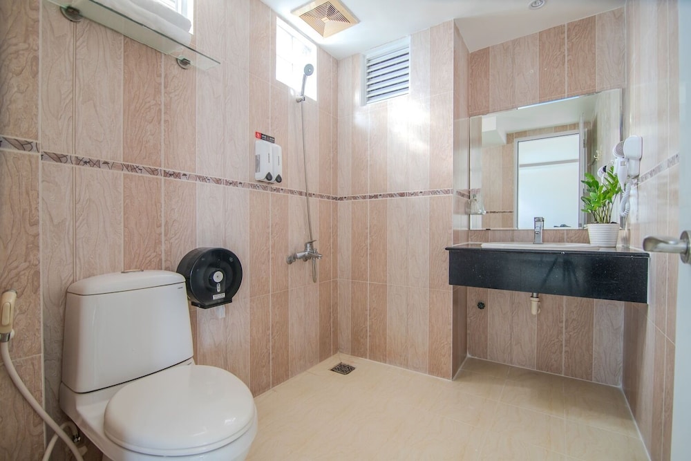 Bin Bin Hotel 3 50/50