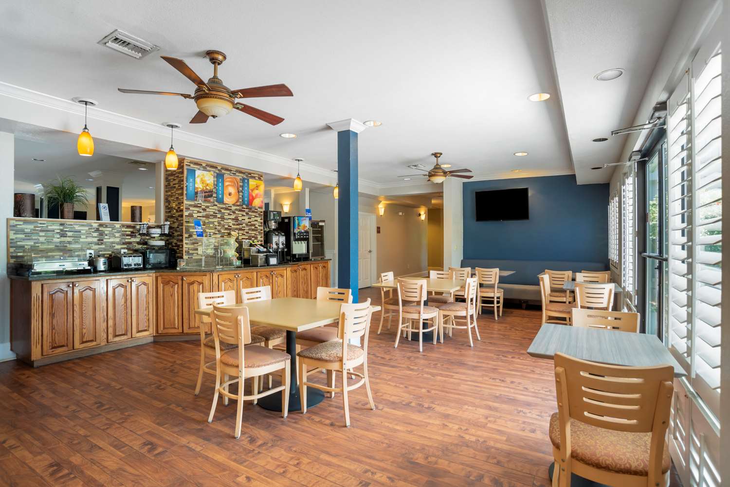 Best Western Wakulla Inn & Suites 39/48