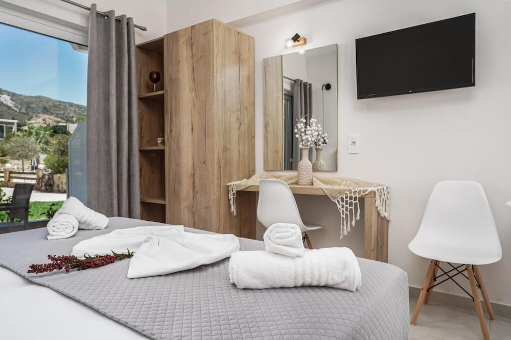 Antonis Apartments 20/50