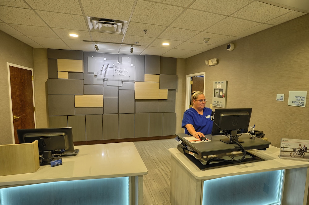 Holiday Inn Express Hotel Suites Pell City 6/71