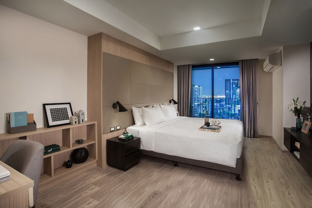 Somerset Ekamai Bangkok 15/74