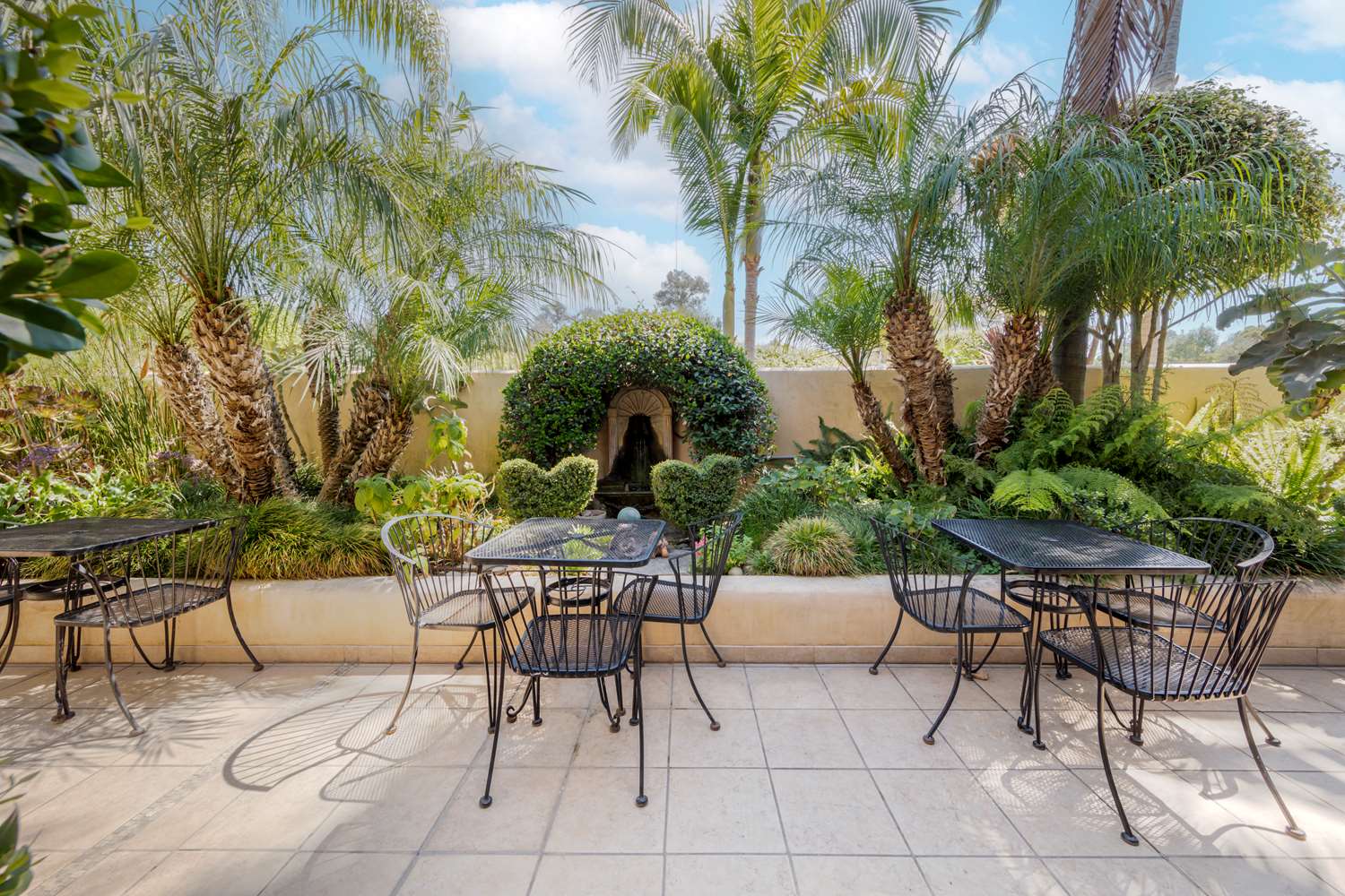 Best Western Plus South Coast Inn 51/72