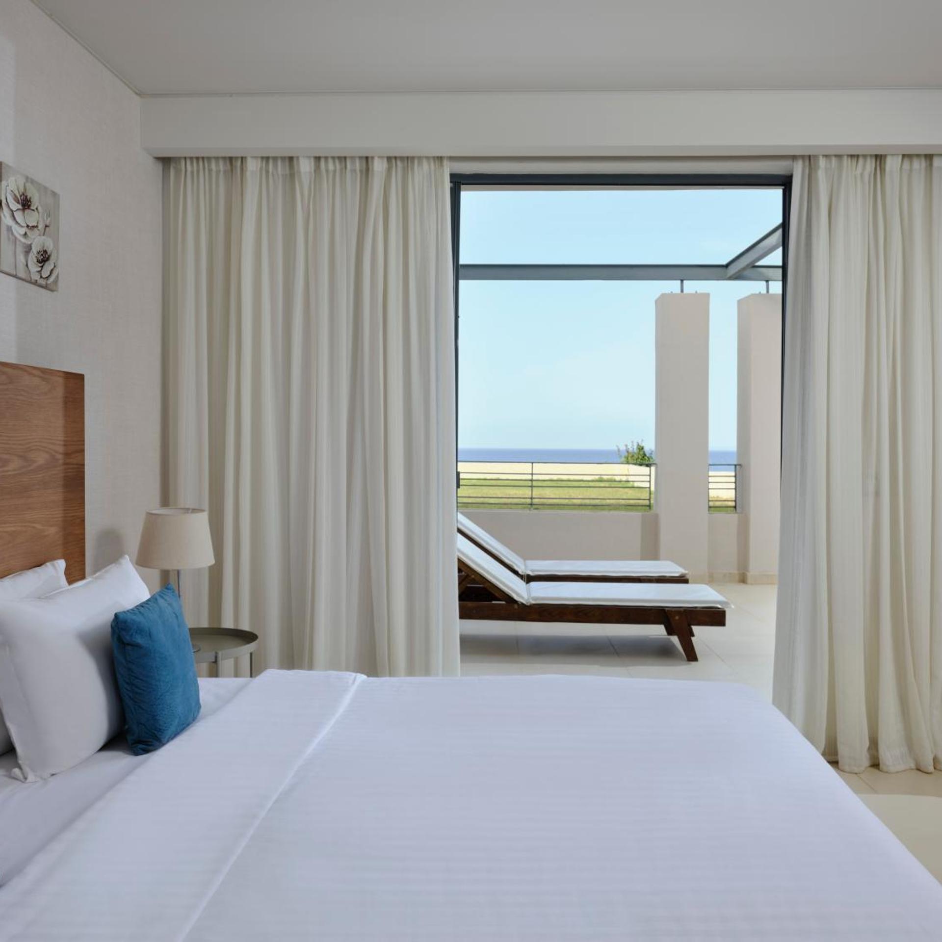 1 BEDROOM, SUITE, SEA VIEW
