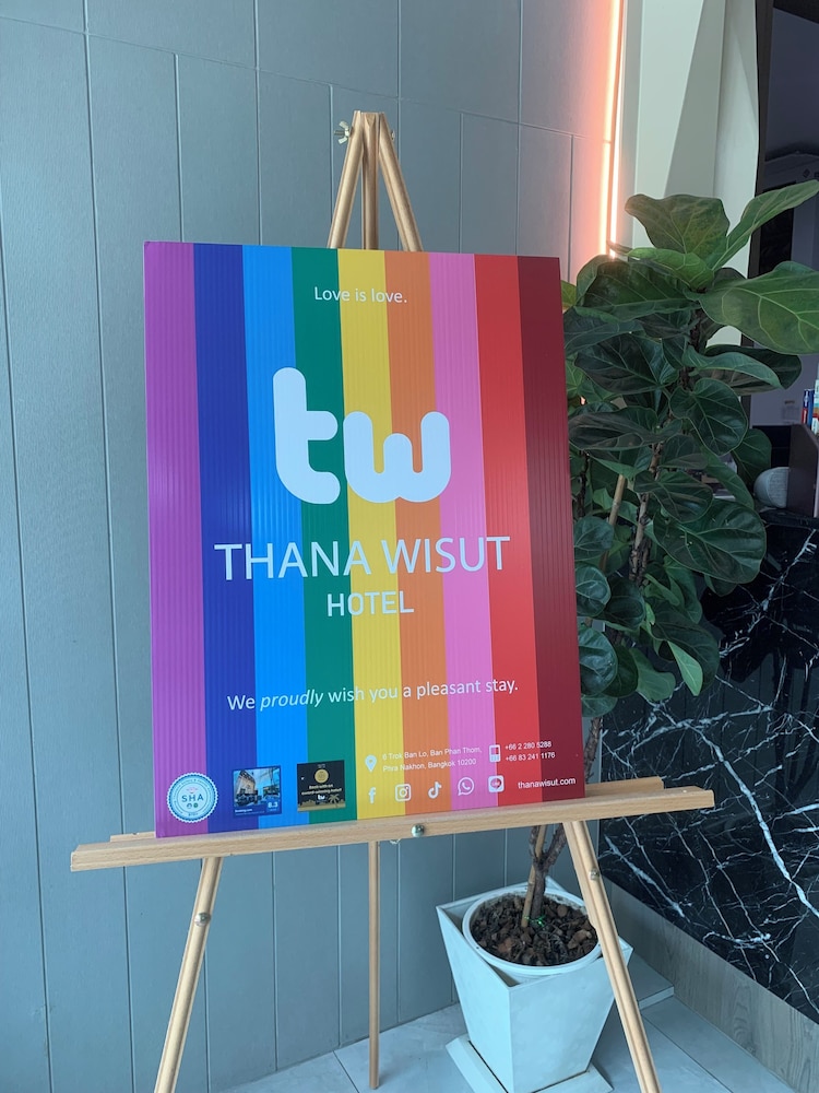 Thana Wisut Hotel 49/49