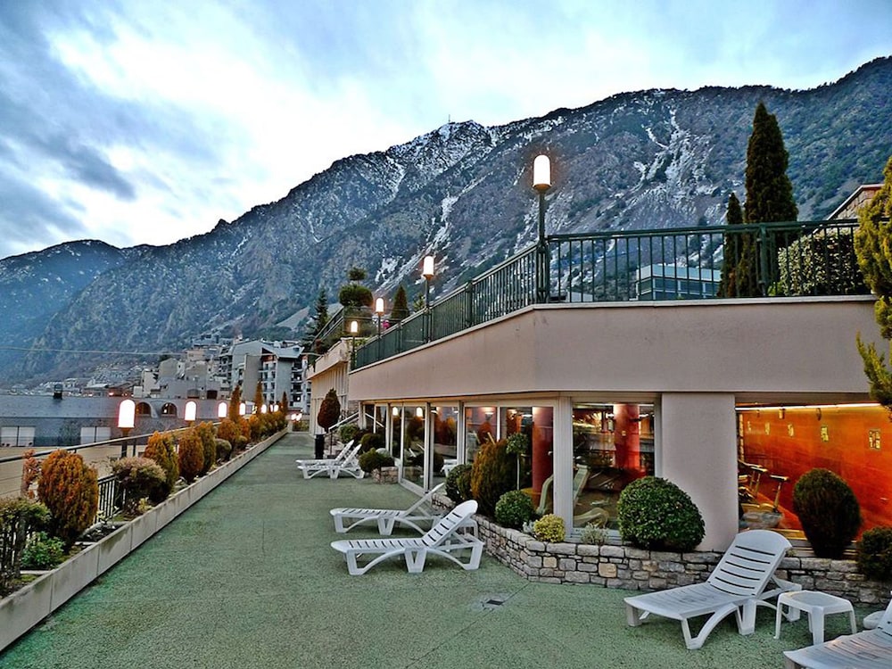 Novotel Andorra 69/70