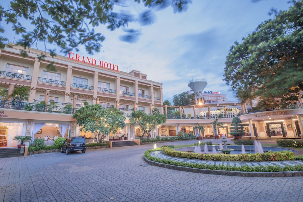Grand Hotel 50/55