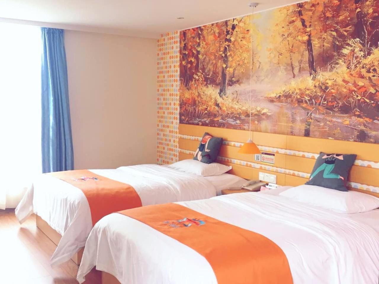 Pai Hotel (Zhuhai Career Technical College, Aviation City Seaview) 4/24