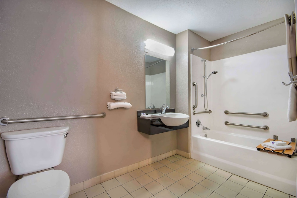 Motel6 Jonesboro, AR 32/37