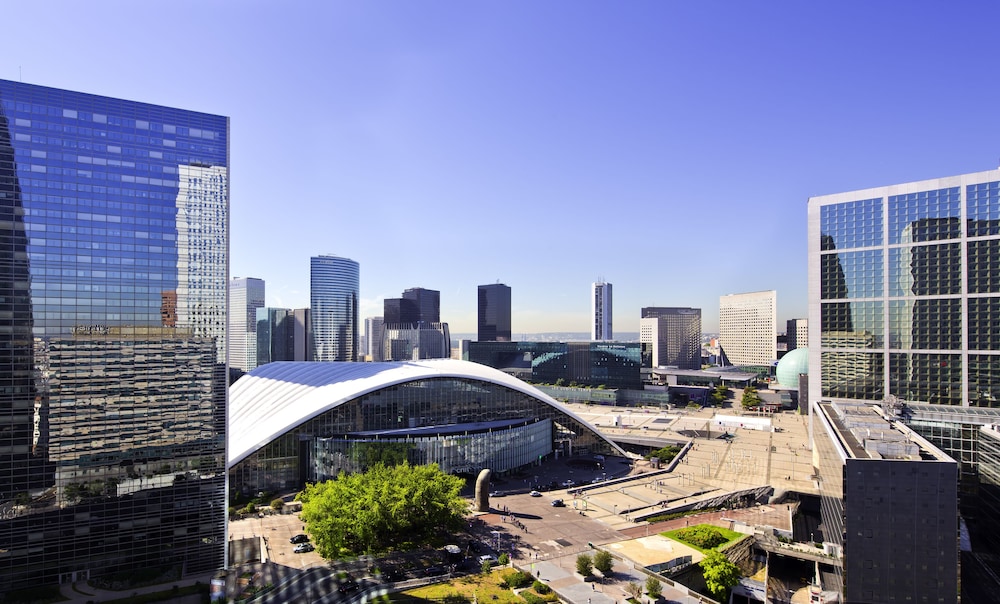 Pullman Paris La Defense Hotel 2/69
