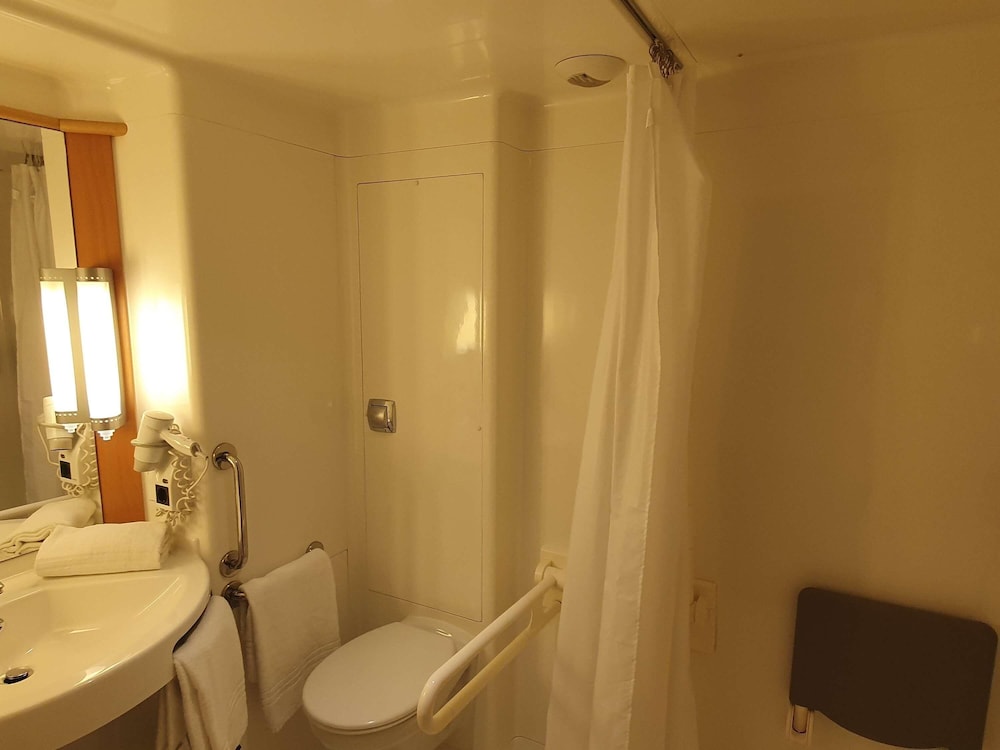 Ibis Barcelona Centro Sagrada Familia 70/70
