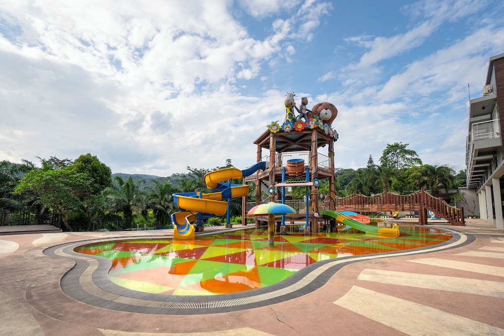 Bess Resort and Waterpark 11/22