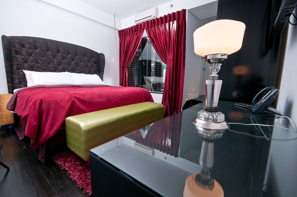 Hotel Chez Swann 43/72