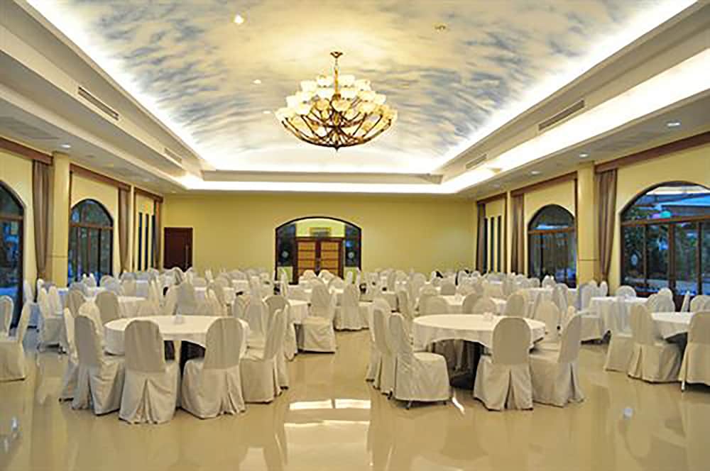 Mae Pim Resort Hotel 53/56