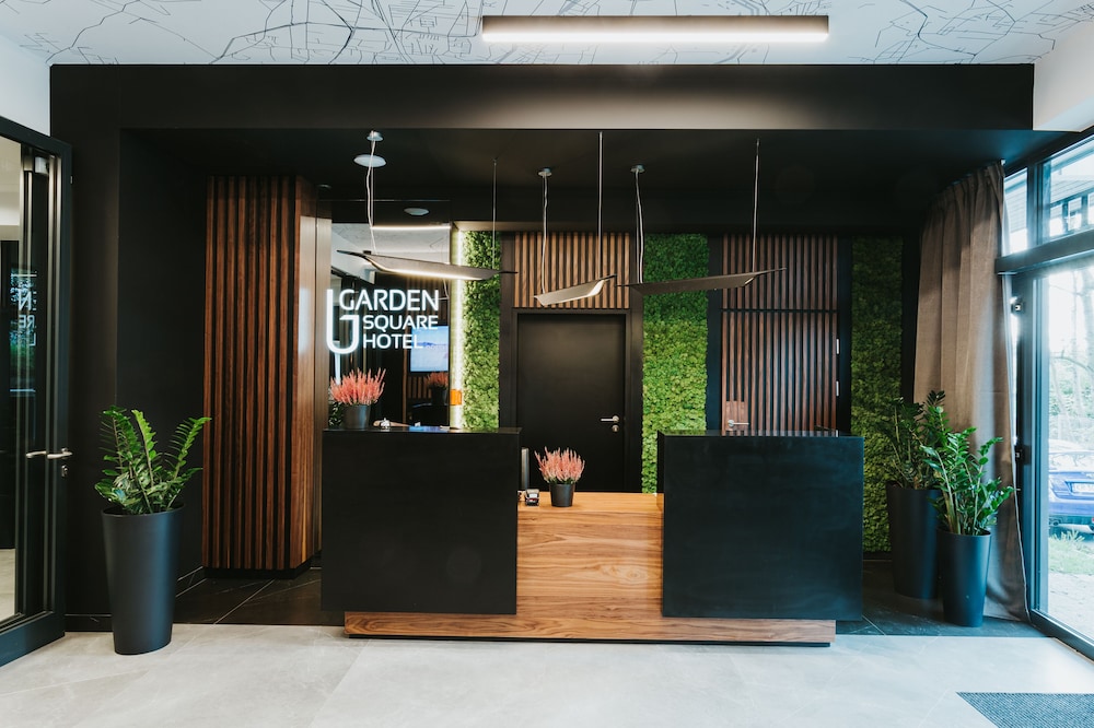 Garden Square Hotel 3/50